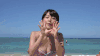 美女 短发 海边 沙滩