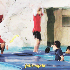 G-Dragon 泳池 跳跃 爱玩