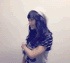 转圈 卷发 开心 美女