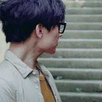 杨洋 帅气  眼镜 台阶