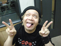 翻白眼 伸舌头 剪刀手 搞怪