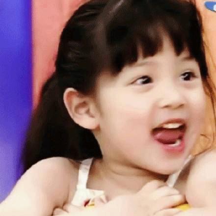 欧阳娜娜GIF动态图_欧阳娜娜表情包_欧阳娜娜