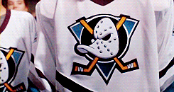 冰球 约书亚-杰克逊 强大的鸭子 韦恩Gretzky 埃米利奥 艾丽西亚favemovies D2强大的鸭子 movietag