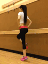 健身 翘臀 美女 抬腿
