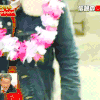 花环 两人 室外