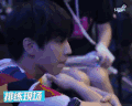 王俊凯 TFboys 后台 少年 排练现场 彩排 认真 努力 爱豆