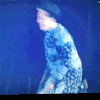 BIGBANG 帽子 银发 大笑