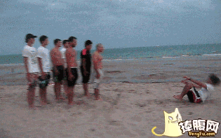 沙滩 人群 游戏 保龄球