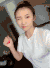 女神 俏皮 红色比基尼