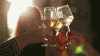 生活 假期 聚会 举杯 灯光 cheers
