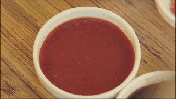烤鳗鱼 蘸料 美味 红色