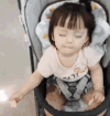 睡神 吃东西 闭眼睛 小朋友
