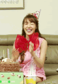 少女时代 黄美英 Tiffany 生日快乐 害羞