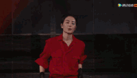王菲 舞台 舞步 红色