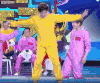 综艺 快乐大本营 黄色衣服 帅哥 摔倒