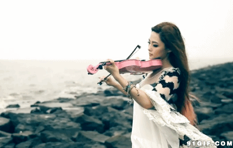 少妇 海边 小提琴 美