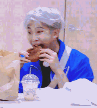 BTS 金南俊 防弹少年团 帅哥 搞笑