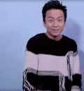 邓超 搞怪 瞪眼睛 手指