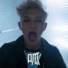男孩 明星 搞笑 得瑟