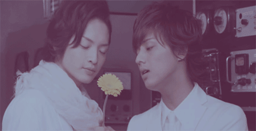 男神 帅气 花朵 拍摄