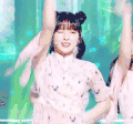 跳舞 美女 韩国组合 丸子头