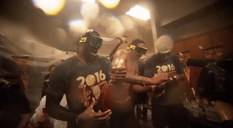 NBA 总冠军 更衣室 香槟 庆祝 兴奋