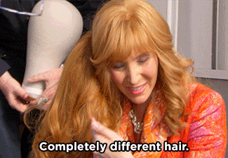 HBO 电视 丽莎库卓 头发 复出 红色的头发 瓦尔珍惜 复出 假发 瓦莱丽珍惜 看到红色 红色的假发 不同的人 不同的头发 完全不同的