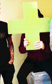 帅哥 眼镜 帽子