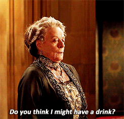 唐顿庄园 喝一杯 伯爵夫人 需要