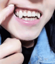 虎牙 呲牙 手指 美女