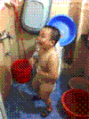 小孩 洗澡 赤裸 自嗨 逗比 搞笑