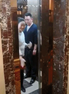 电梯 跳舞 搞笑 不让关门