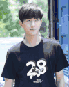 男孩 造型 拍照 闪动