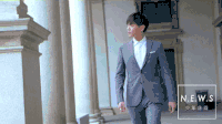 西装革履 帅气 男神 侧面 回头 张若昀