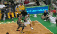 雷阿伦 NBA 篮球 凯尔特人 突破 过人 拉杆 上篮 激烈对抗 合作