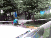 绳子 警车 树木 走动