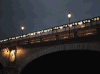 黑夜  行驶   火车   路灯