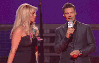 男人 说话 西装 国外