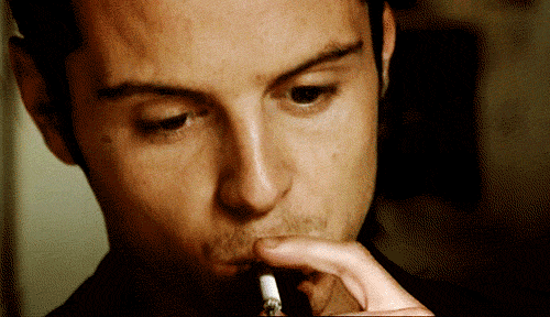 抽烟 香烟 安德鲁·斯科特  小帅哥