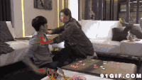 搞笑 美女 影视 帅哥 打闹