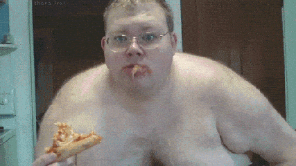 胖男人 吃东西 光膀子 戴眼镜