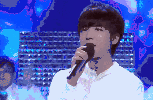 快乐大本营 TFBOYS 唱歌 王俊凯 帅气
