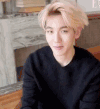 GOT7 金发 点指 微笑