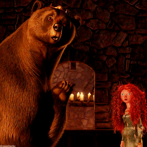 勇敢传说 梅莉达公主 熊 迷之微笑 懵 动画 迪士尼 皮克斯  Brave Disney