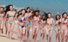 美女模特 比基尼 大长腿 奔跑 海边 清爽