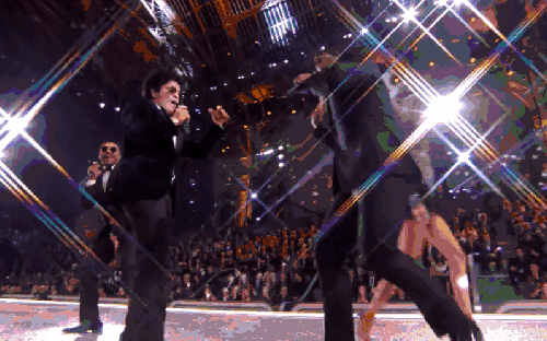 Bruno&Mars 唱歌 火星哥 灯光 维多利亚的秘密 跳舞
