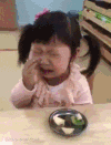 儿童gif � 卖萌 面对 心情 镜头 保持 微笑