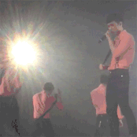 张艺兴 跳舞 背带裤 帅气