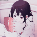 小女孩 委屈 哭泣 抱枕 可爱
