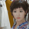 美女 大眼睛 红嘴唇 张嘴